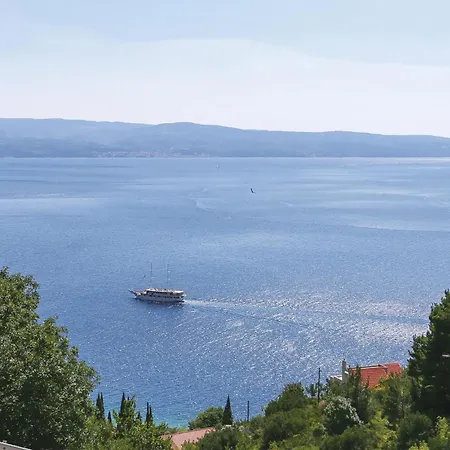 Apartment Amazing In Omis With Kitchenette